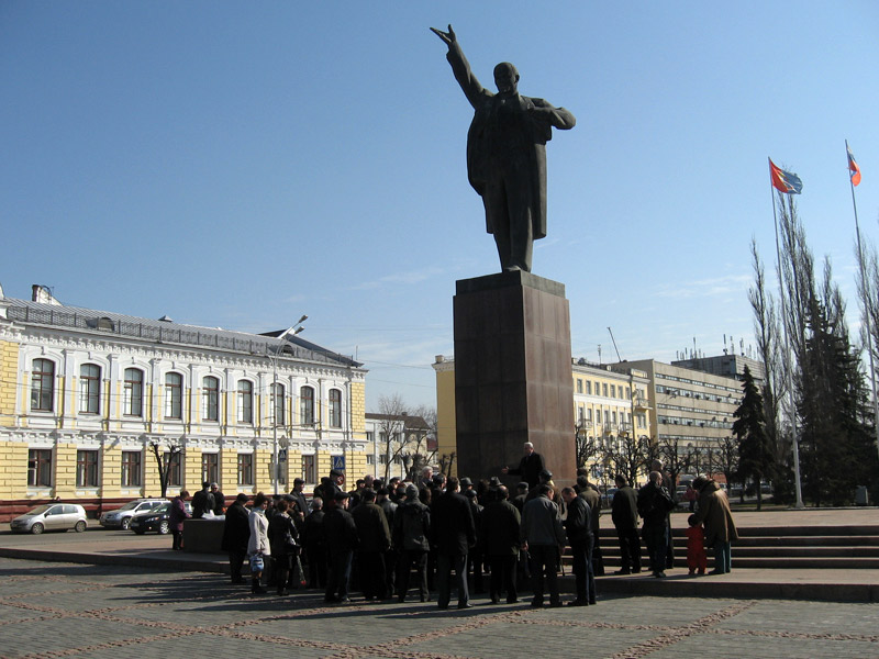 Памятник ленину в тамбове фото