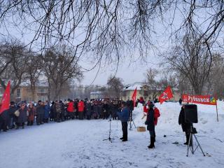 Алтайский край. Массовый митинг в Рубцовске против роста тарифов ЖКХ дал старт уличной протестной кампании в регионе