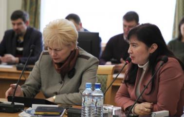 Депутат КПРФ Эвелина Волкова: «Для реальной поддержки семей необходим комплексный подход»
