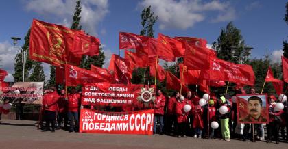 Саратовские коммунисты и комсомольцы отметили День Победы