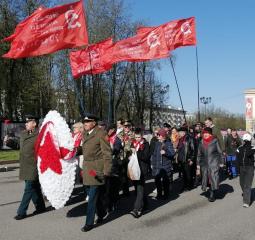 Новгородские коммунисты отметили День Великой Победы