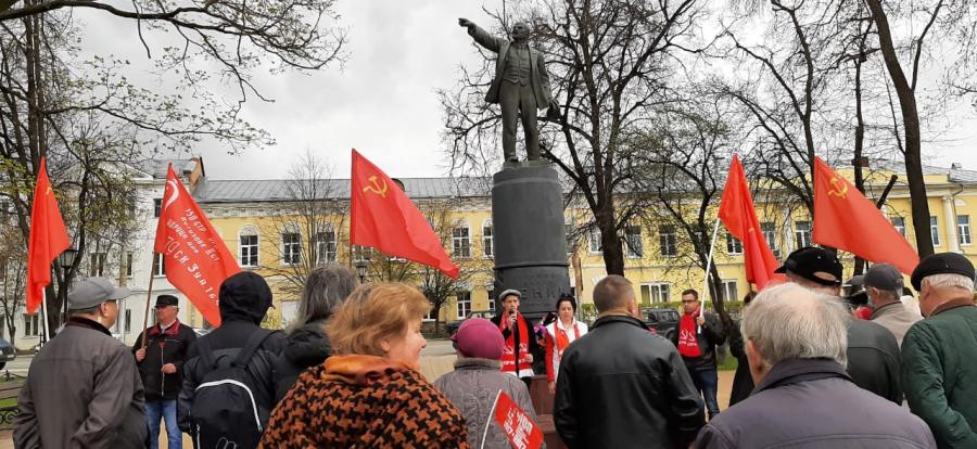 Картинка первомай шагает по планете