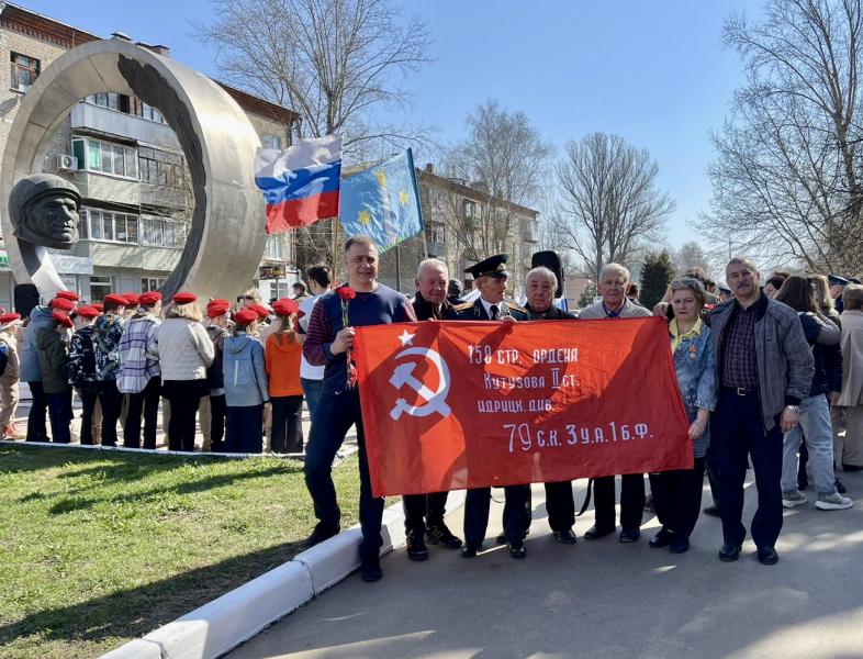 А именно теперь в шестнадцать лет когда закладывается фундамент