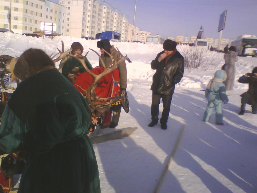 В Надыме церемонию награждения спортсмен прервал предложением руки и сердца