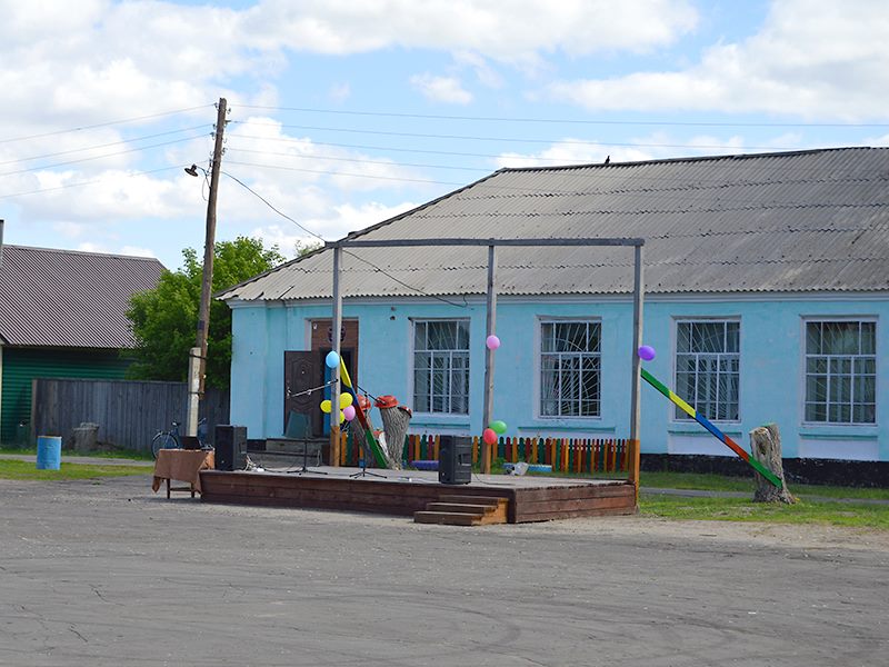 Погода алтайский край зеленый. Малышев Лог Алтайский край Волчихинский район. Алтайский край Волчихинский район село Солоновка школа. Дом культуры село Вострово Волчихинский район. Вострово Волчихинский район Алтайский.