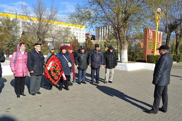 Фото басана бадьминовича городовикова