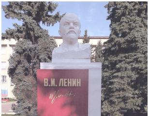 Тамбовская область. При содействии Г.А. Зюганова памятник В.И. Ленину вернулся на главную улицу города Кирсанов